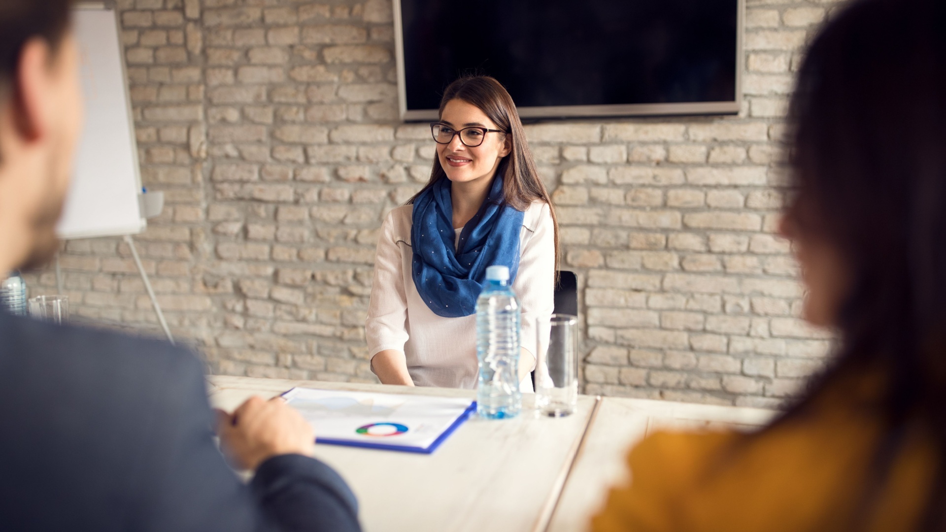 Illustration: Person während eines Interviews